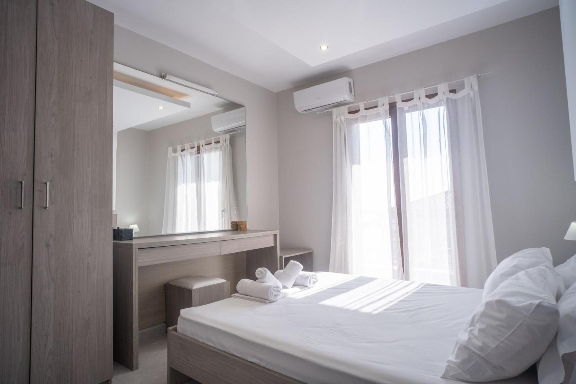 דירות אפיטוס Brezza Marina House מראה חיצוני תמונה